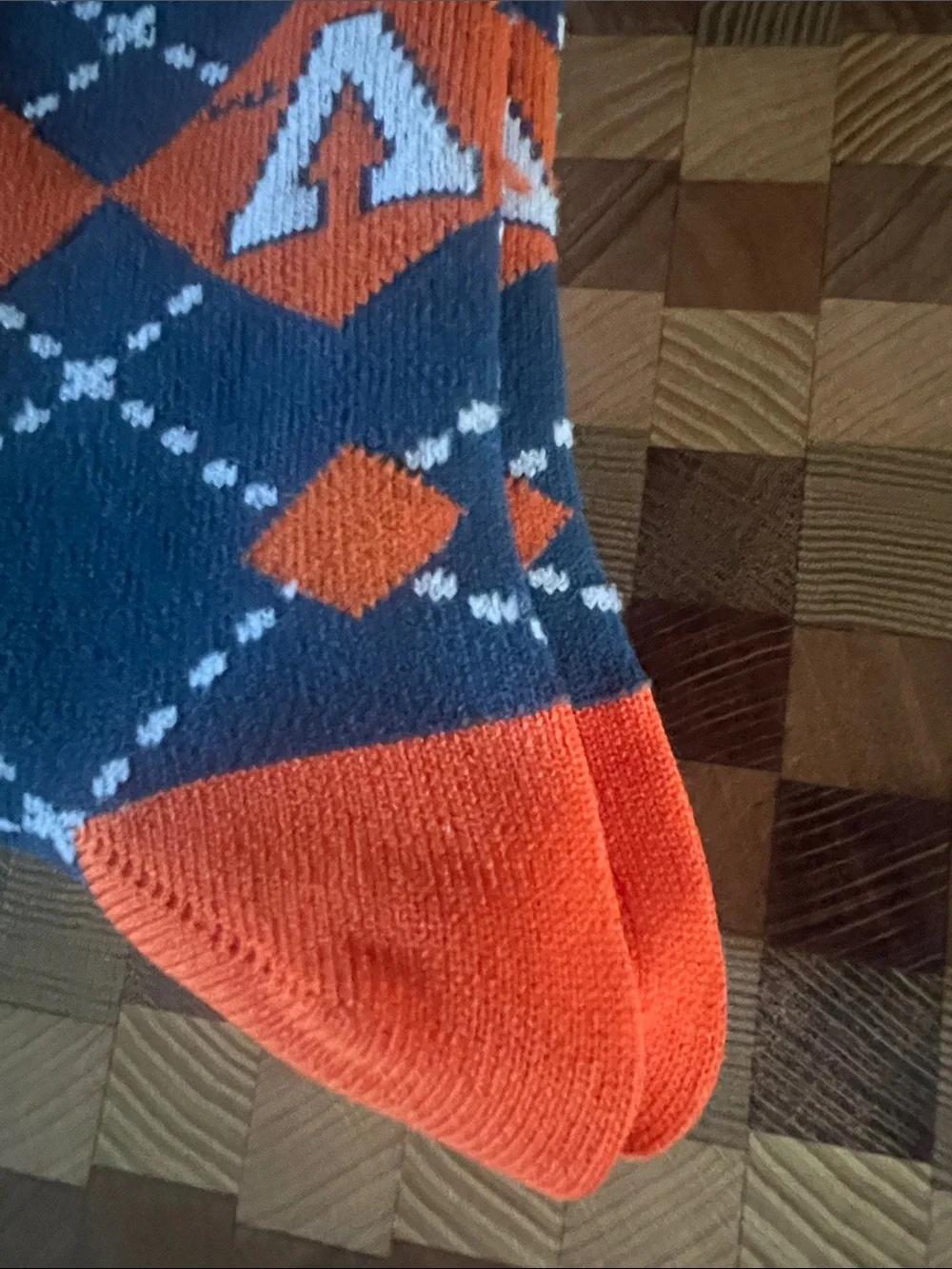 Men's Virginia Official Collegiate Argyle Knit Crew Socks